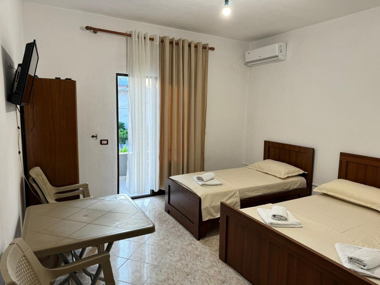 Melas Villa Durrës 外观 照片