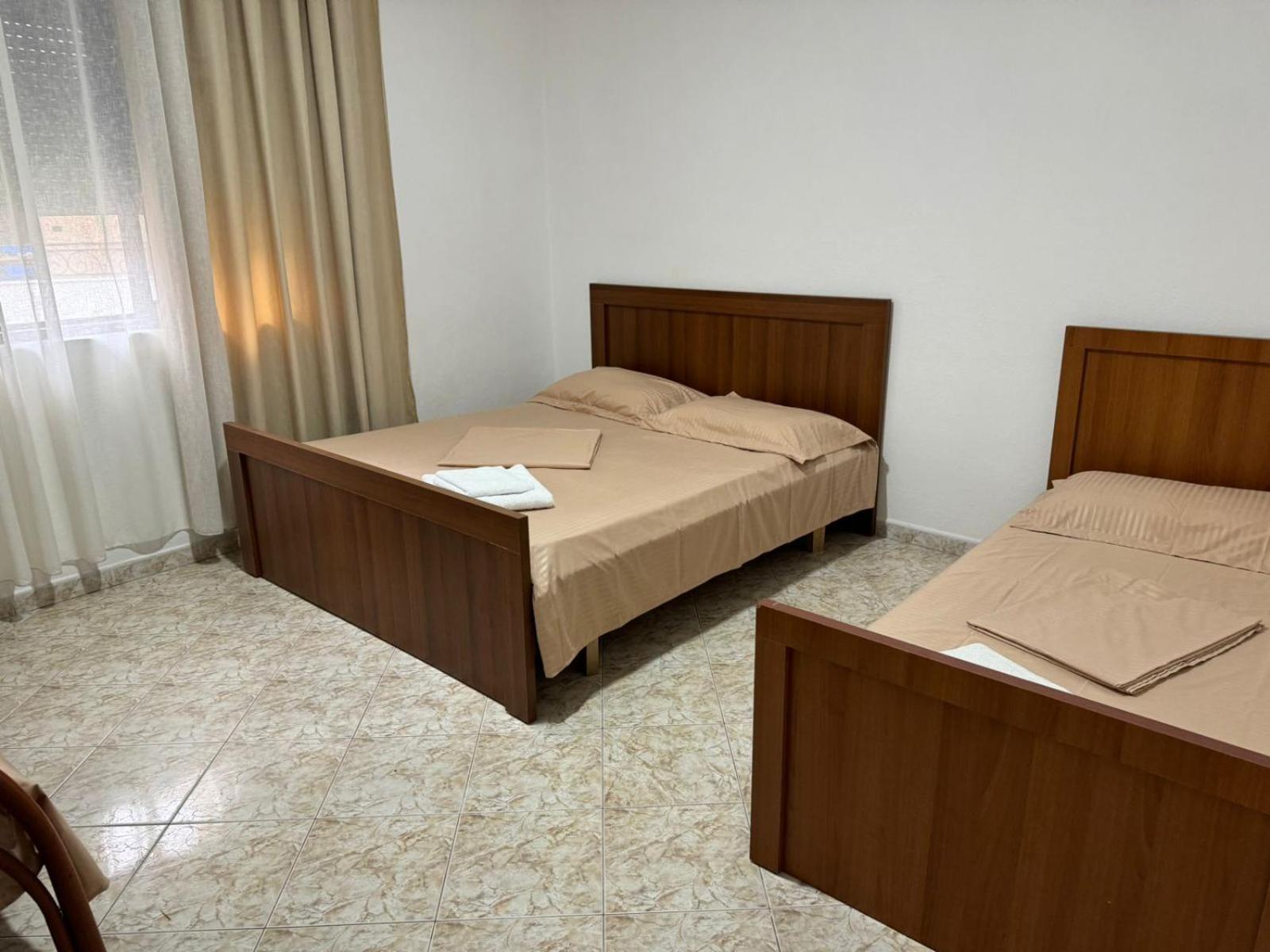 Melas Villa Durrës 外观 照片