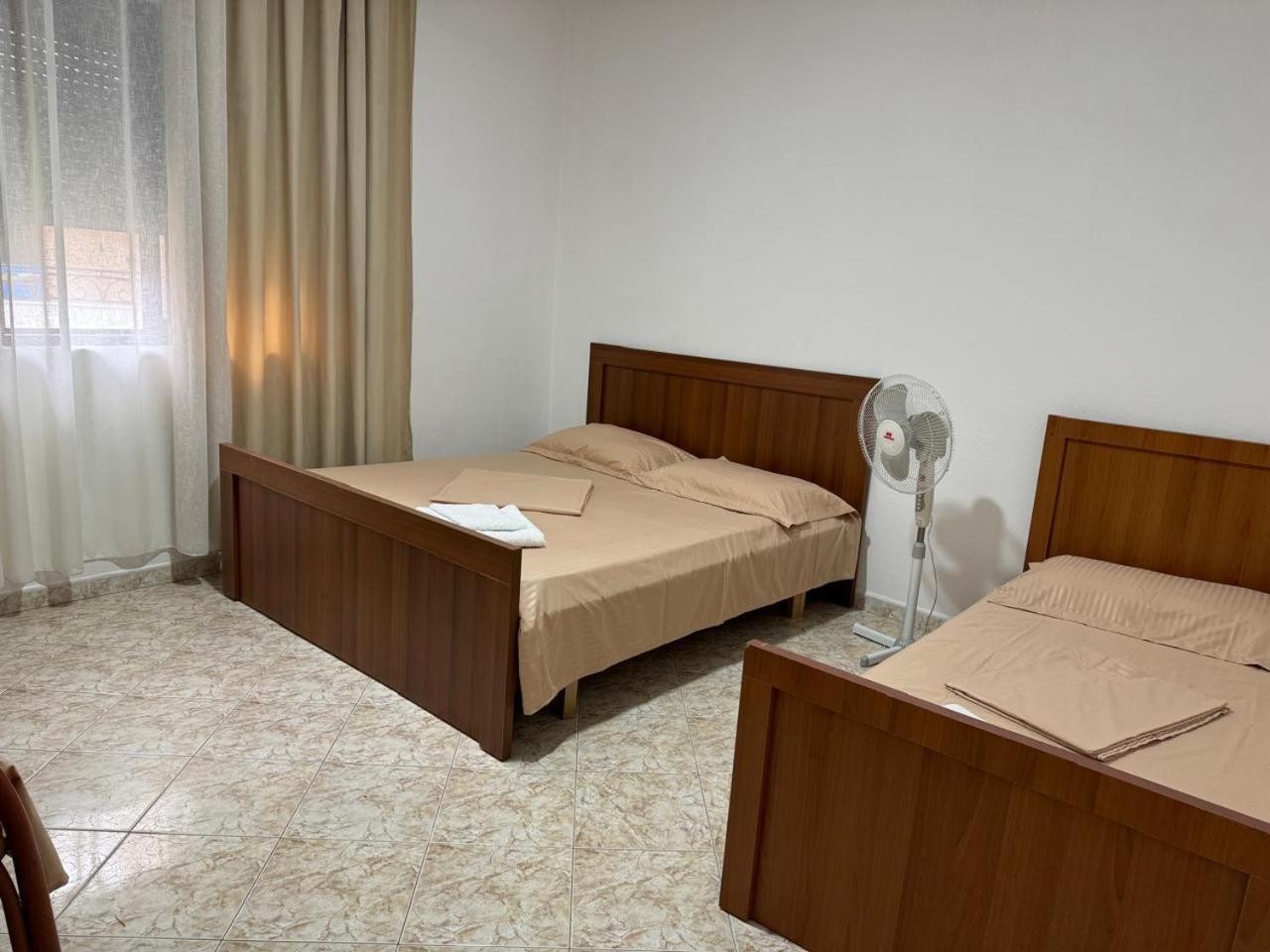 Melas Villa Durrës 外观 照片